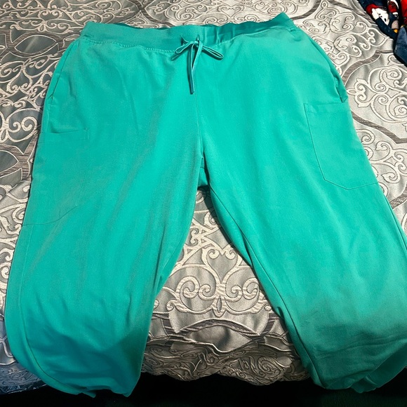 Mandala scrub set size 2X - Picture 7 of 7